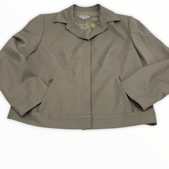 Studio Jax 2-piece suit size 8 - Picture 4 of 13